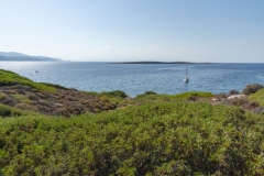 Blick auf die Insel "Kala Nisia" im Golf von Korinth.