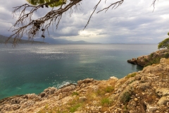 Küstenlandschaft mit Wolken, Attika, Griechenland.